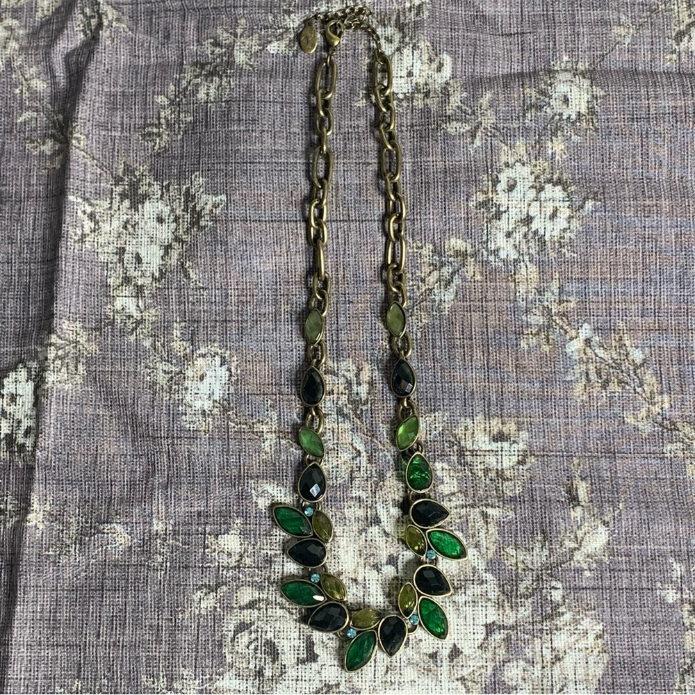 Green Stoned Costume Jewelry Necklace